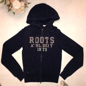 ROOTS XS NAVY ZIP UP SWEATER